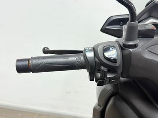 Yamaha Xmax 300