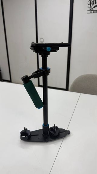 Steadycam Neewer con bolsa