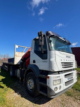 Iveco Stralis + grúa Palfinger 20002 y plataforma