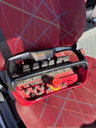 Iveco Stralis + grúa Palfinger 20002 y plataforma