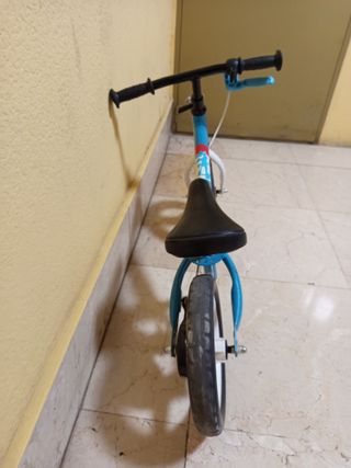 Bici sin pedales BTwin RunRide 10" con Freno