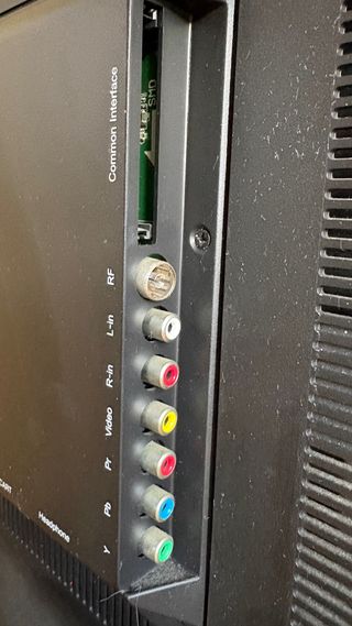 Pantalla TV Bogo 23” Negra