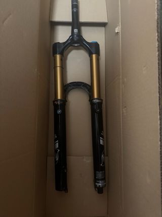 Horquilla Fox 38 Float Factory Grip2 Kashima 29”