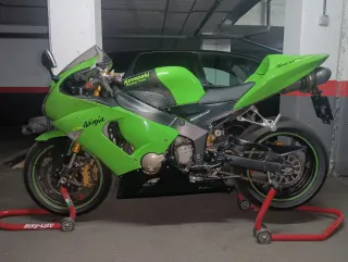 Kawasaki ZX6R 636 2006 Verde