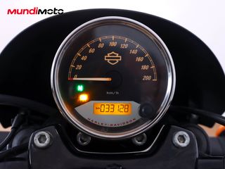 HARLEY DAVIDSON STREET 750