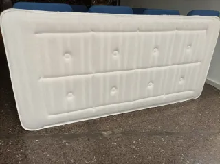 Cama con colchón