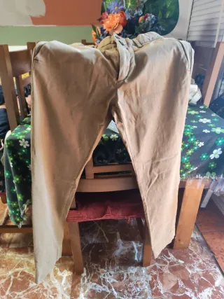 Pantalón beige