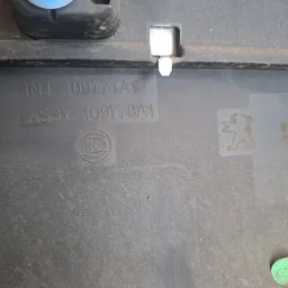 Moldura Puerta Delantera Izq Peugeot 3008 GTline