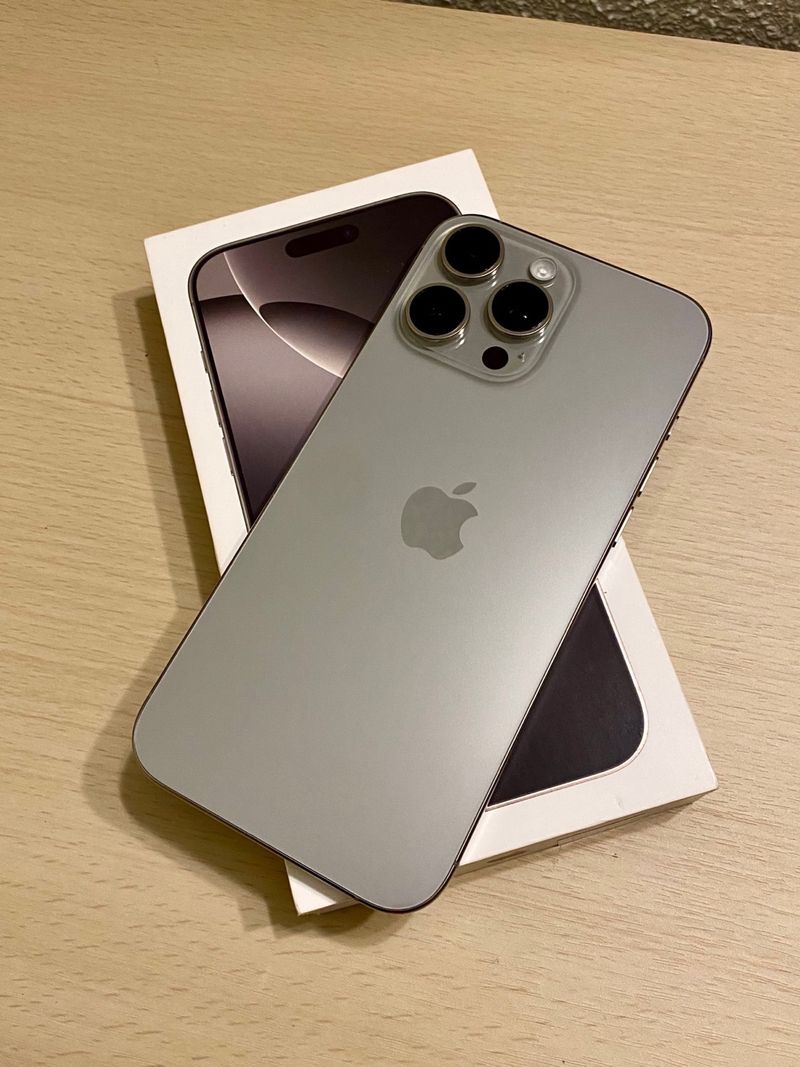 iPhone 16 Pro Max 256Gb Titanio Natural afbeelding 10
