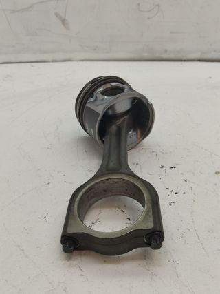 PISTON FORD FOCUS SPORTBREAK (CAP) 688676