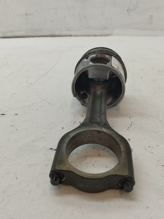 PISTON FORD FOCUS SPORTBREAK (CAP) 688678