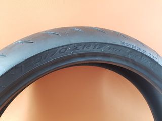 Neumático PIRELLI 120/70 ZR17 58W DIABLO