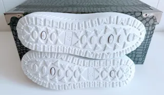 Deportivas NUEVAS a ESTRENAR sin cordón TALLA 38