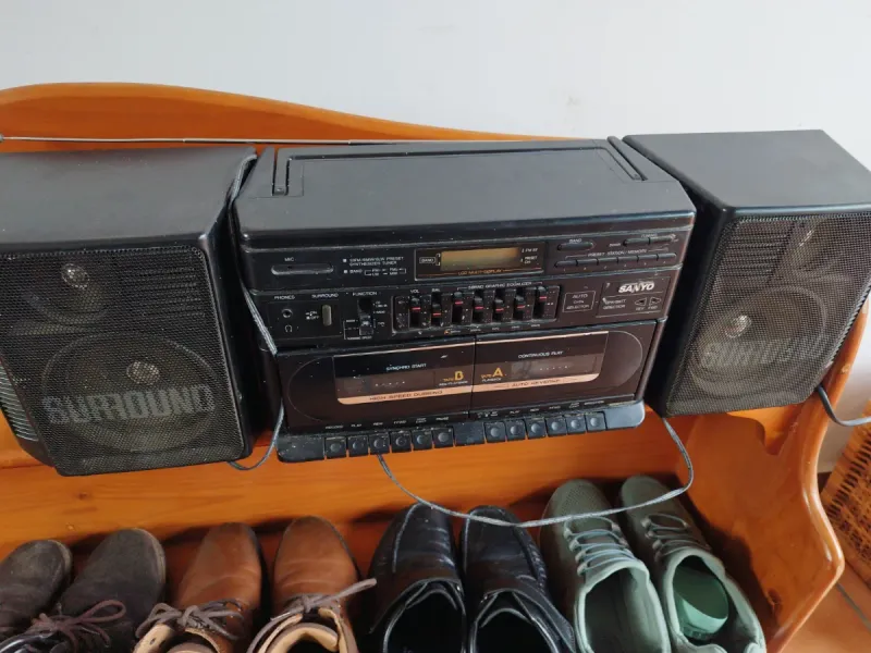 Radio Cassette Sanyo con Ecualizador