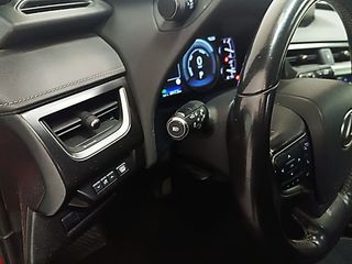 Lexus UX 250 h