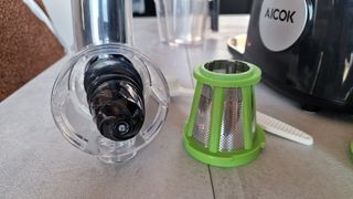 Licuadora Prensado en Frio Frutas Verduras AICOK