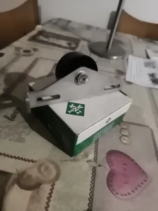 Tensor correa alternador INA