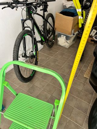 Escalera pequeña plegable verde