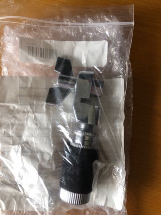 Pinza Hi-hat para batería