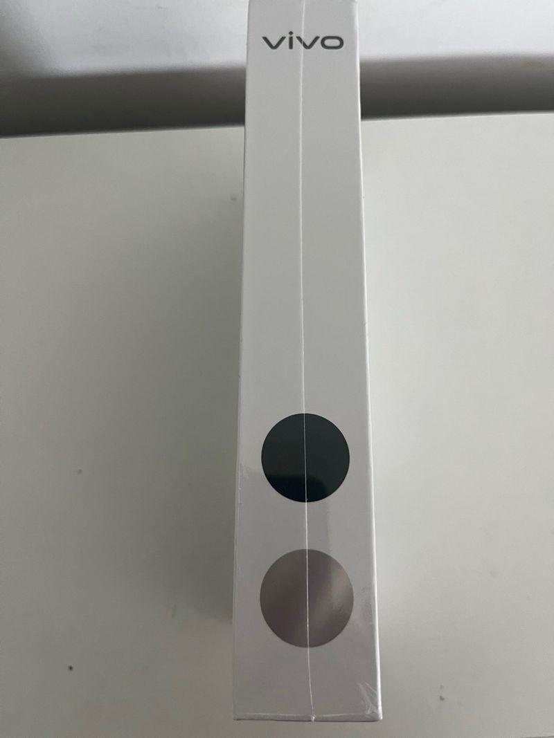 Vendo Vivo Y29s 5G , cambio con altavoz portatil afbeelding 3