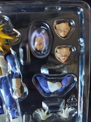 Figura Trunks S.H.Figuarts Dragon Ball Z