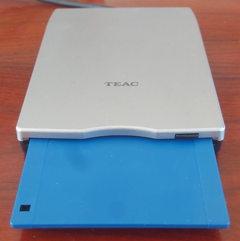 DISQUETERA EXTERNA DE 3,5” MARCA TEAC afbeelding 3