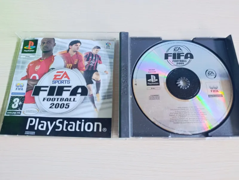 FIFA Football 2005 PS1 afbeelding 3