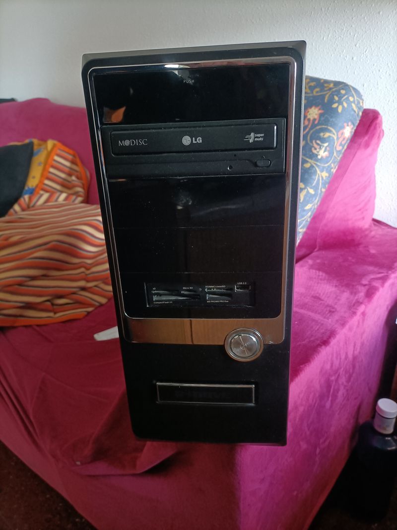 PC AMD Athlon II X3 455 LG Negro