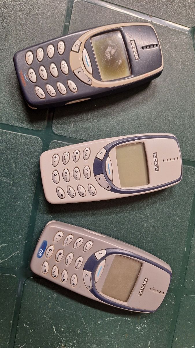 Nokia 3330 y 3310 - Azul/Gris
