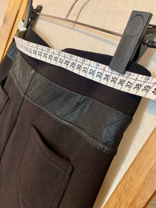 Pantalón legging polipiel elástico