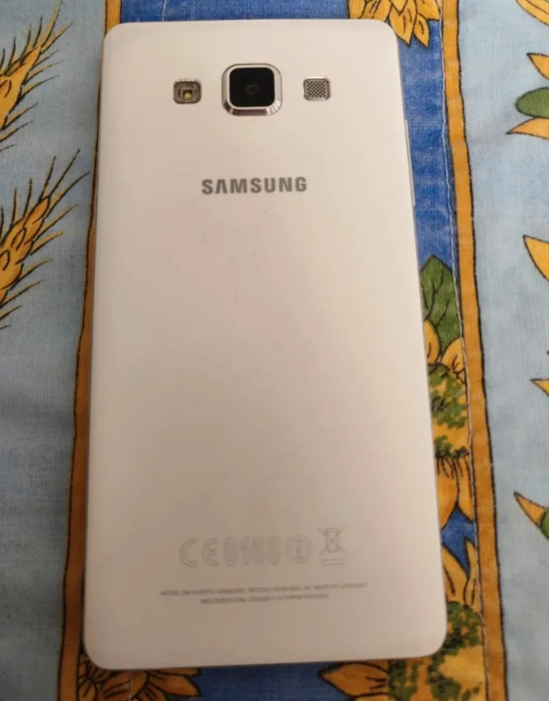Samsung Galaxy A5 Blanco  "NO NEGOCIABLE"