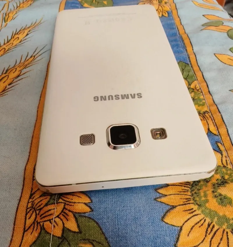 Samsung Galaxy A5 Blanco  "NO NEGOCIABLE" afbeelding 4