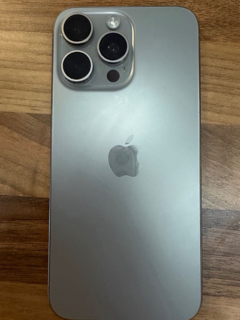 iPhone 15 Pro Max 256GB gris espacil afbeelding 2