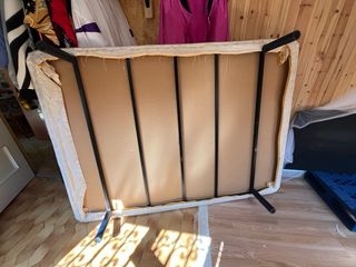 Somier + colchón cama 1,90 x 1,35.