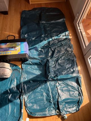 Colchones, cocina, saco dormir, tienda completa,