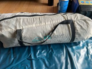 Colchones, cocina, saco dormir, tienda completa,