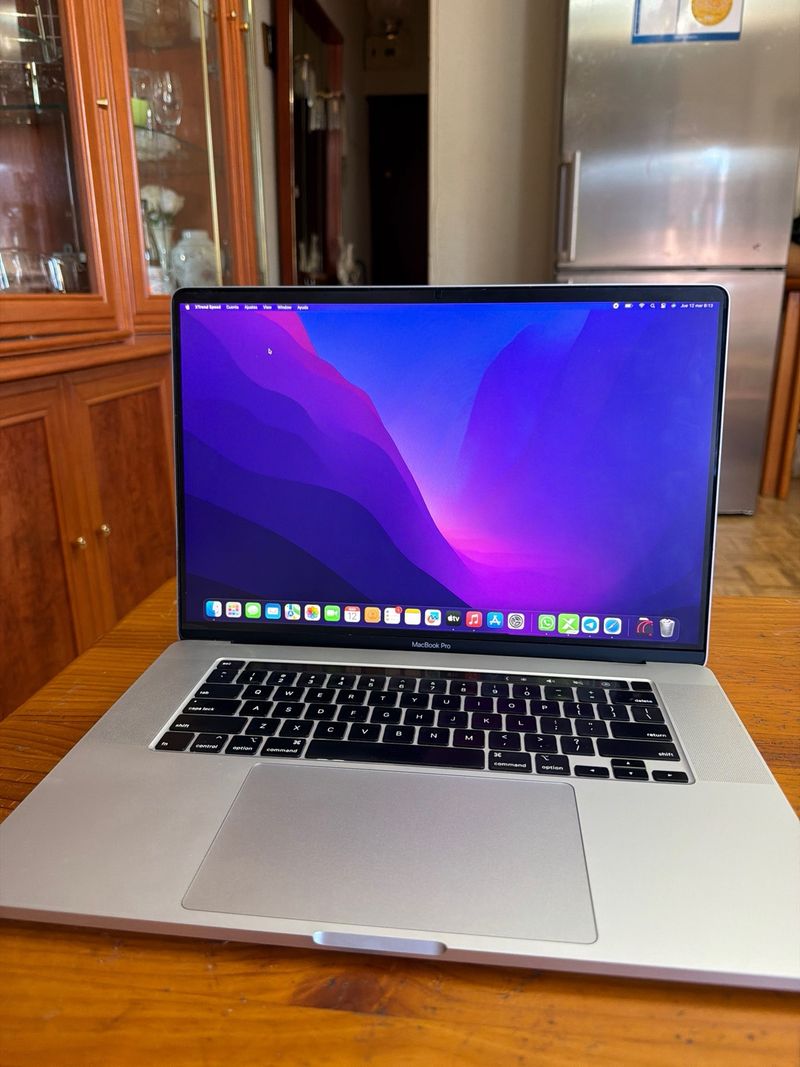 MacBook Pro 16 2019 i7 Plata afbeelding 3