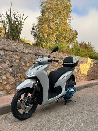 Honda SH 350 Plata/Blanco