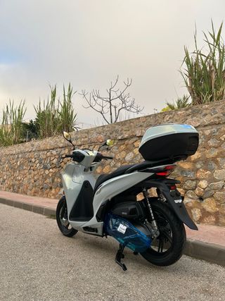 Honda SH 350 Plata/Blanco