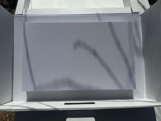 Caja Apple Studio Display 27