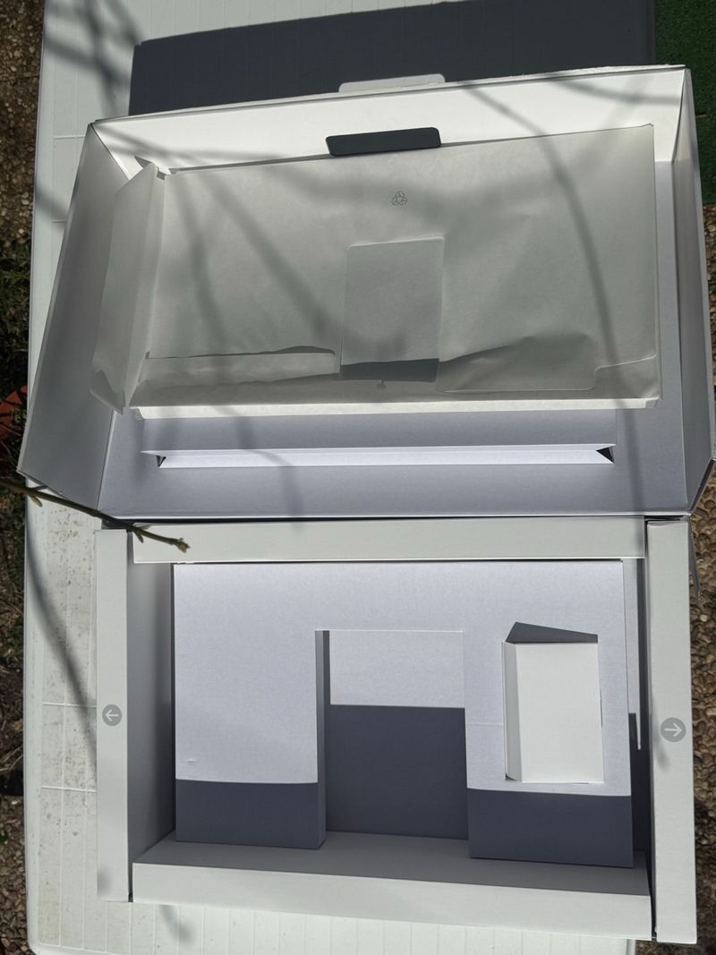 Caja Apple Studio Display 27 afbeelding 6