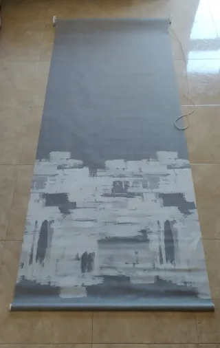 Estor enrollable recortable gris y blanco