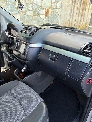Mercedes-Benz Viano 2011
