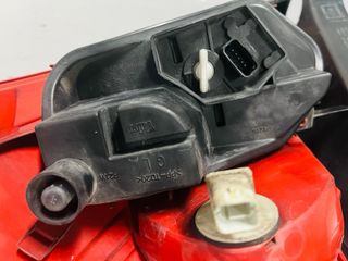 Piloto trasero izquierdo Megane 2 (2007)