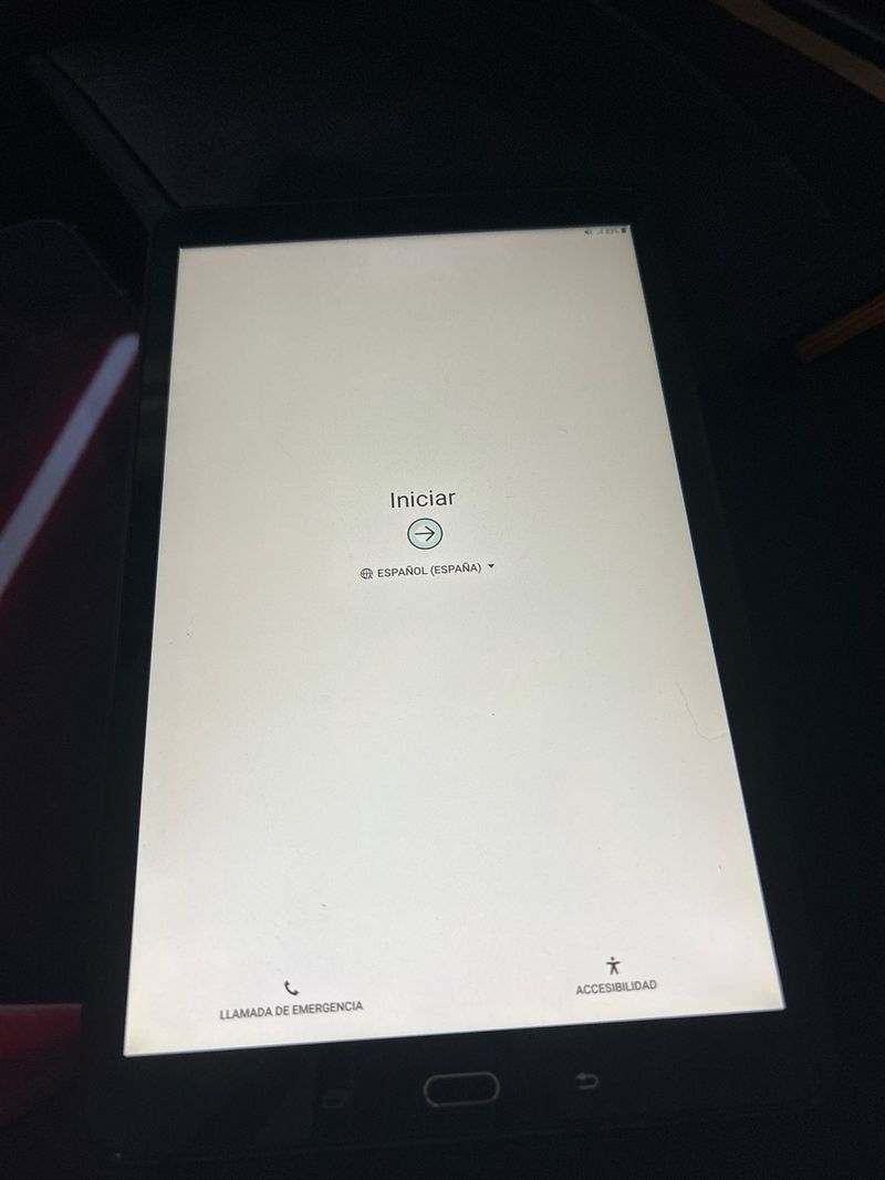Samsung SM-T585 Tablet Negra afbeelding 2