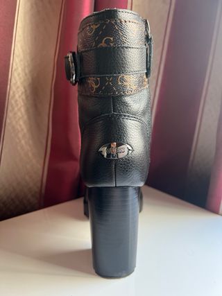 Botines guess