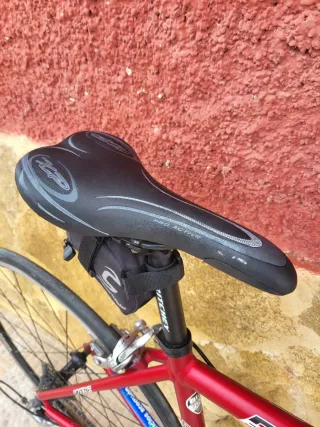 Bicicleta de carretera Conor
