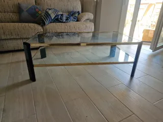 Mesa centro cristal doble metal dorado