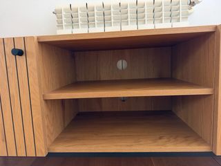 Mobile TV JYSK melaminico e metallo