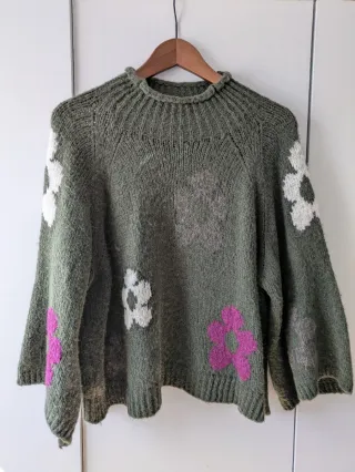 Jersey verde con flores